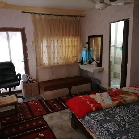 Guest House Hazem Al Azraq ash Shamālī Kültér fotó