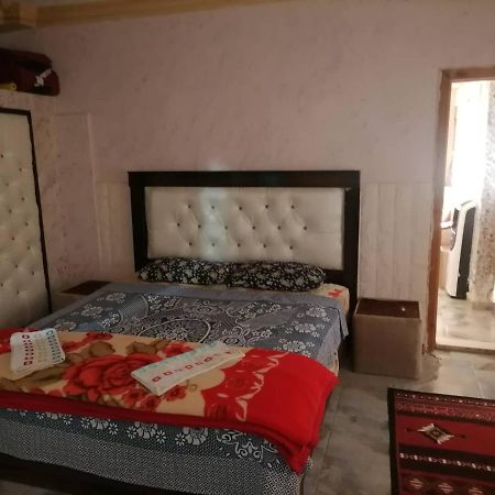 Guest House Hazem Al Azraq ash Shamālī Kültér fotó