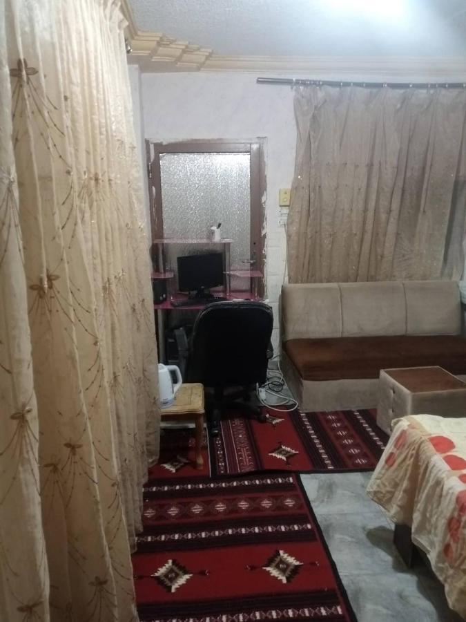 Guest House Hazem Al Azraq ash Shamālī Kültér fotó